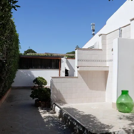Magnolia Con Piscina Ad Uso Privato Villa Fontane Bianche